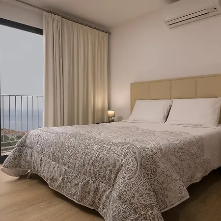 Villa Luxury Casa Da Rosalina 5 Bedrooms Stunning Sea Views Pool Table Gym *