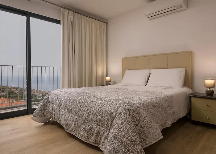 Luxury Casa Da Rosalina 5 Bedrooms Stunning Sea Views * Calheta (Madeira)